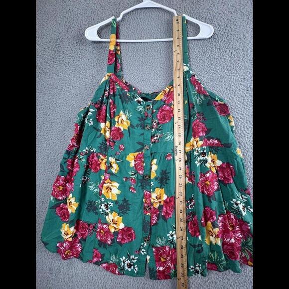 Torrid Shirt Womens Plus 3X Green Red Sleeveless Floral Fit & Flare Lace Up - Picture 2 of 9